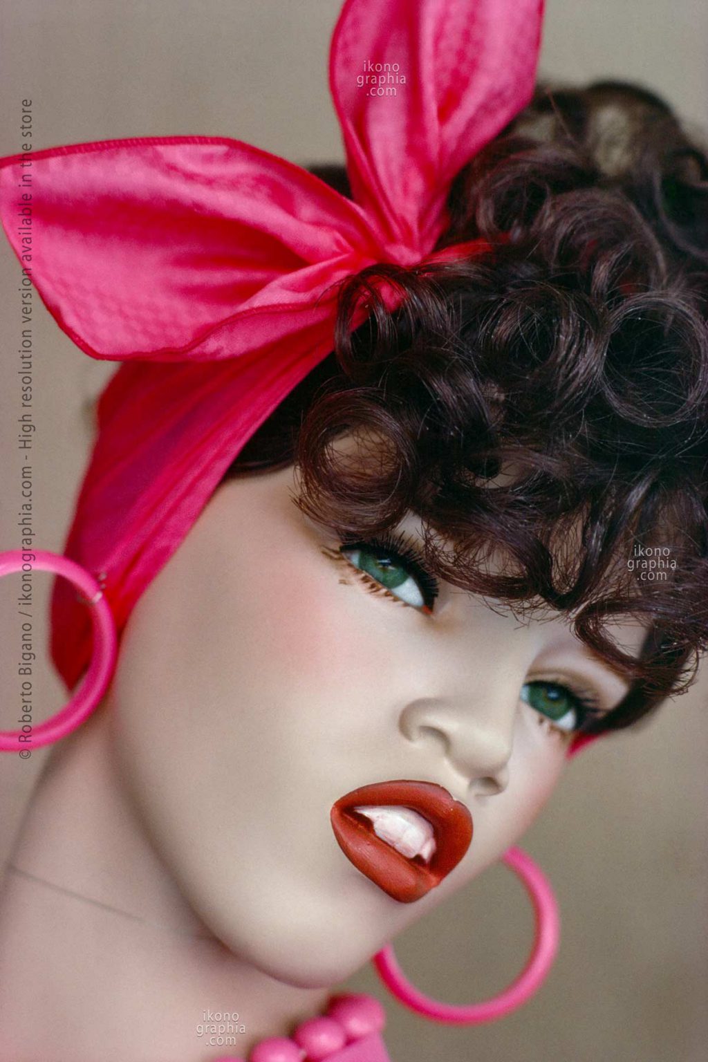 Glamorous and provocative vintage Spanish mannequins. 19801997