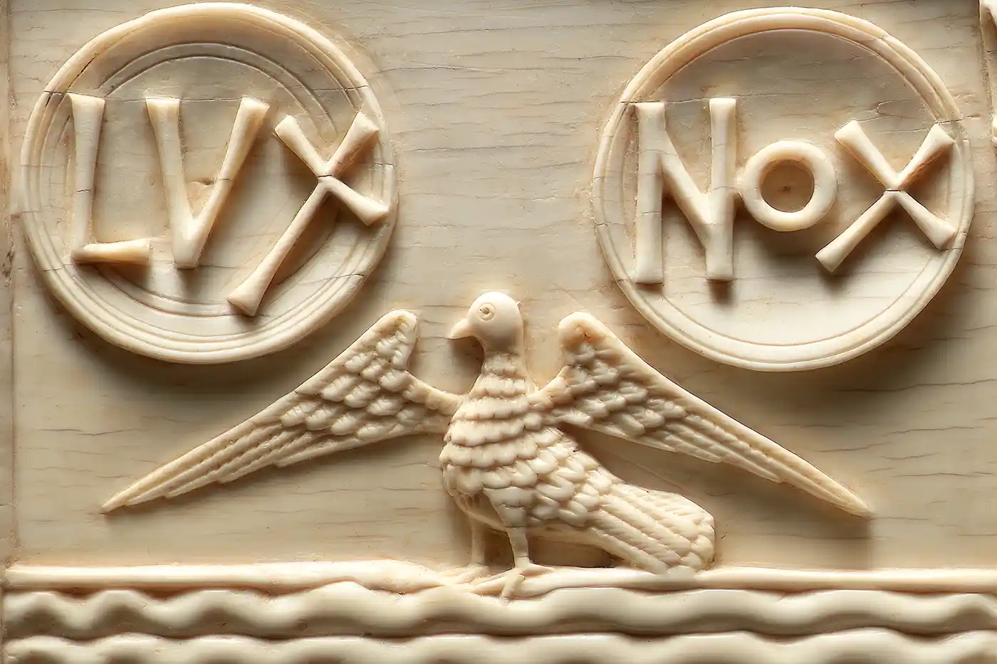 Avori_Antico_3803_08-feat Armet combat helmet in German Style. Owner: John of Saxony. Goldsmith: Mattheus Deutsch, Landshut 1498.